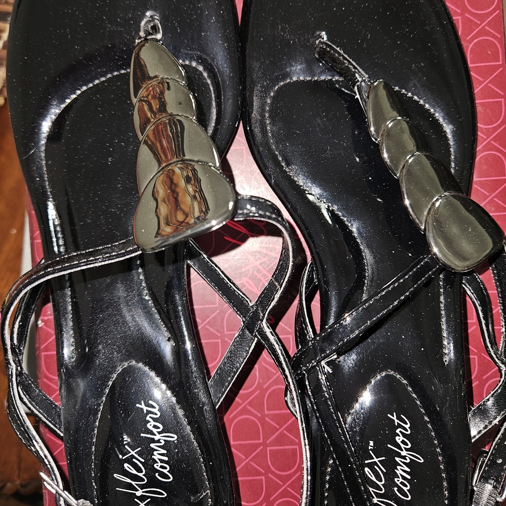 Dexflex Comfort Black and Silver Strappy Sandals